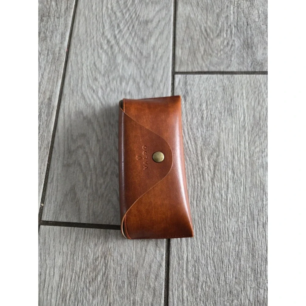 Valdo handcrafted eyewear